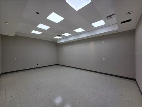 6800 Edgewater Commerce Parkway Orlando FL 32810