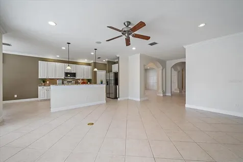 4407 67th Street E Bradenton FL 34203