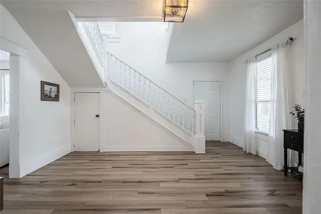 402 E Poinsettia Street Lakeland FL 33803