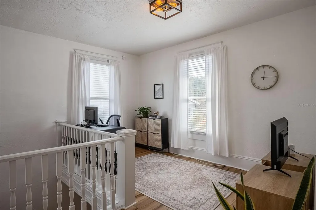 402 E Poinsettia Street Lakeland FL 33803