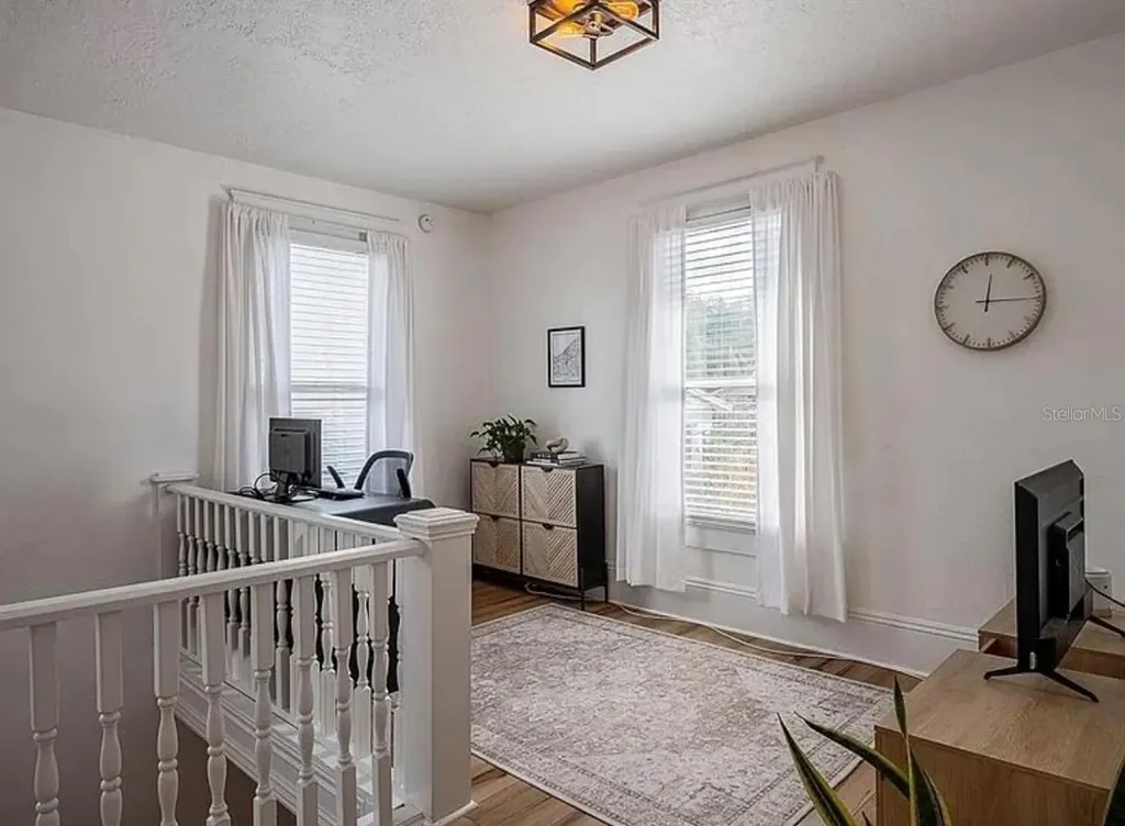 402 E Poinsettia Street Lakeland FL 33803