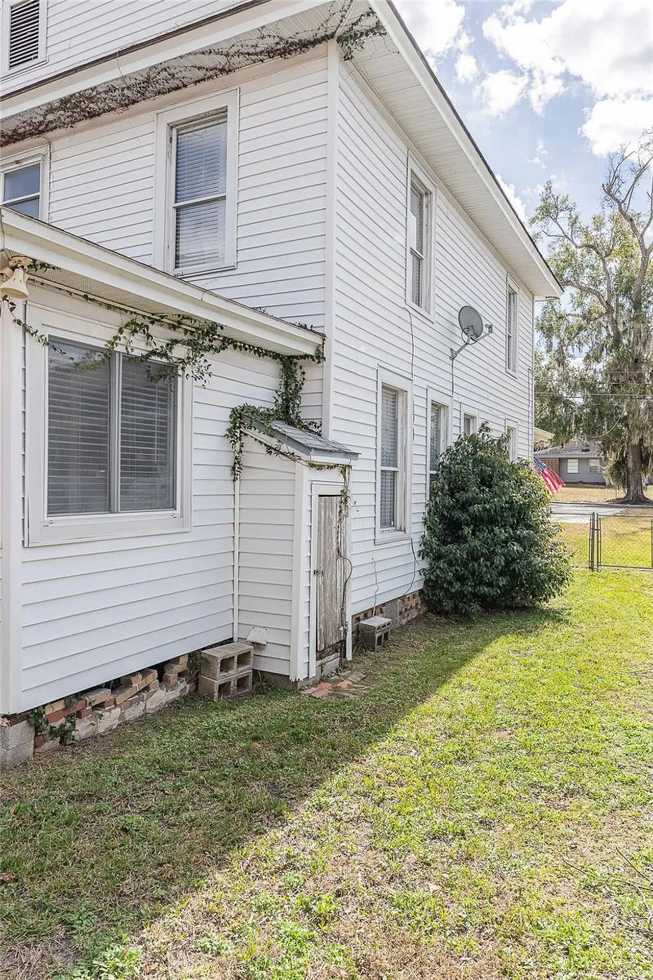402 E Poinsettia Street Lakeland FL 33803