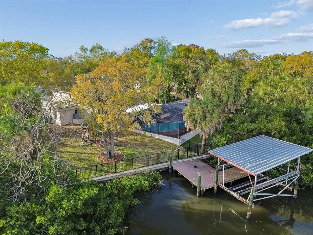 8402 Boxwood Drive Tampa FL 33615