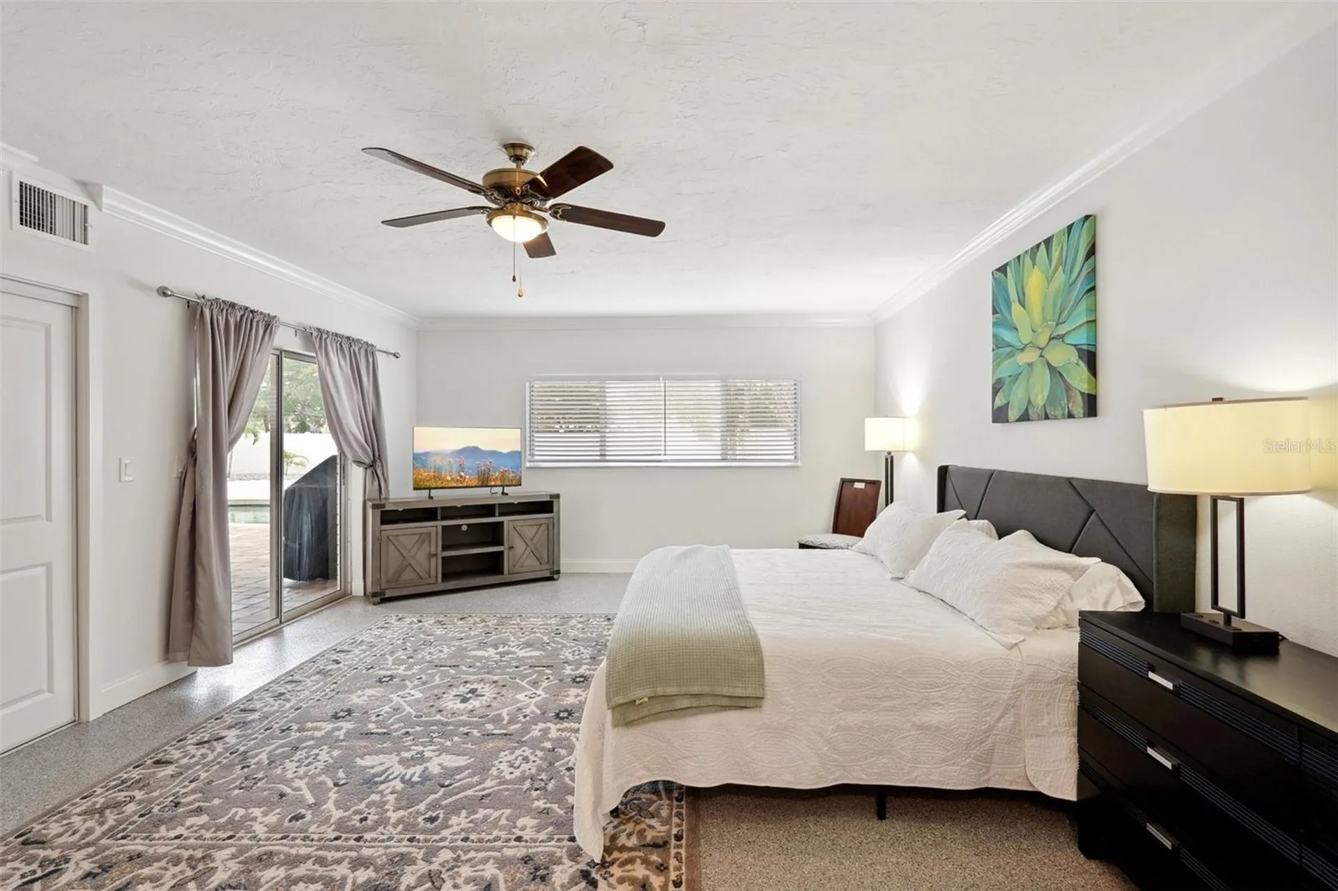 55 N Washington Drive Sarasota FL 34236