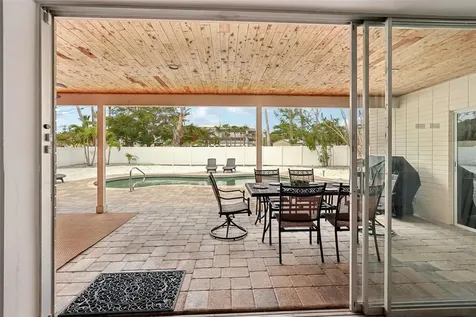 55 N Washington Drive Sarasota FL 34236