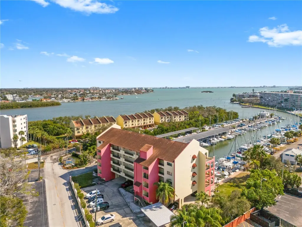 1750 Harbor Place S South Pasadena FL 33707