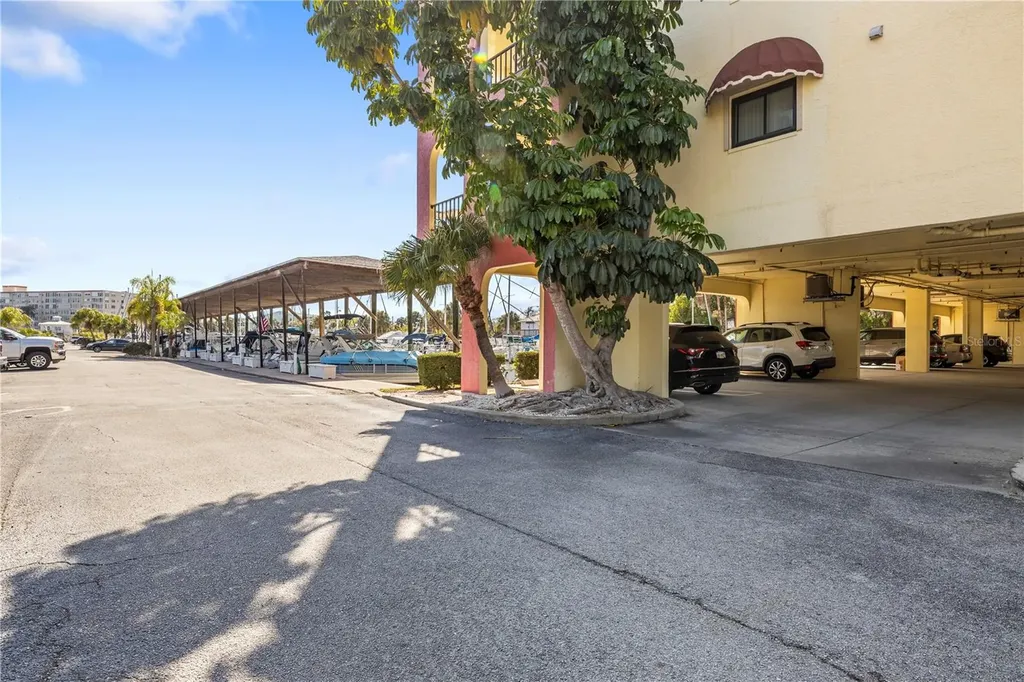 1750 Harbor Place S South Pasadena FL 33707