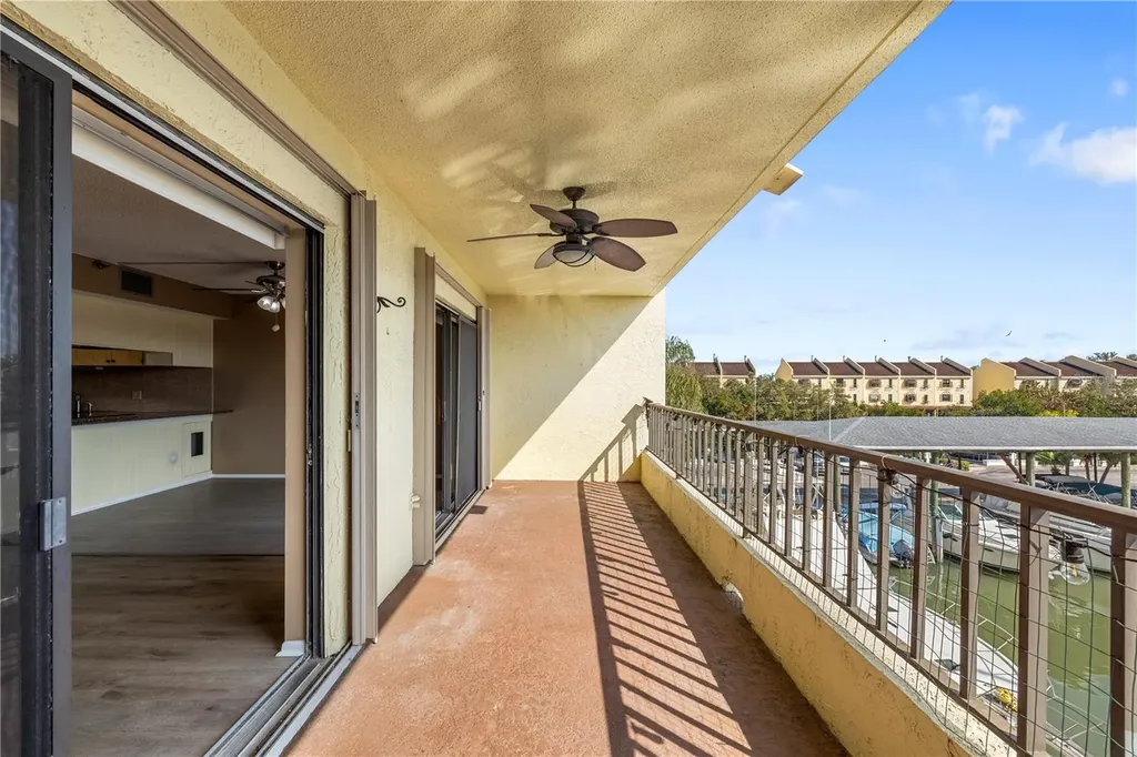 1750 Harbor Place S South Pasadena FL 33707