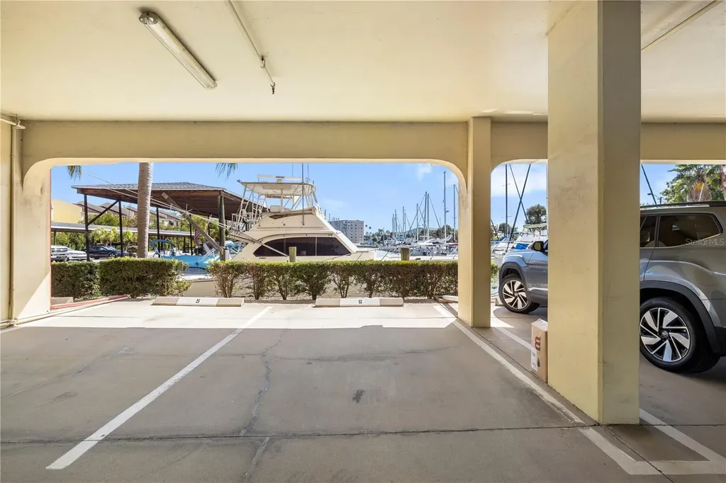 1750 Harbor Place S South Pasadena FL 33707