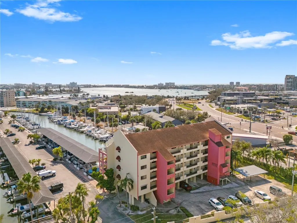 1750 Harbor Place S South Pasadena FL 33707