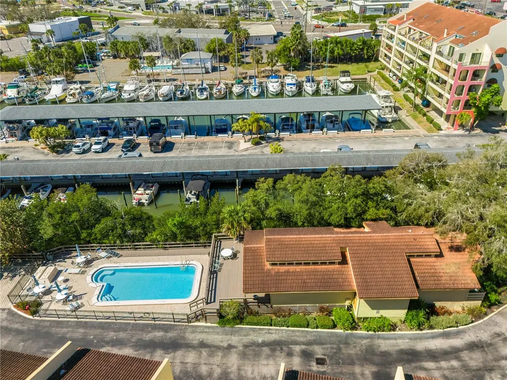1750 Harbor Place S South Pasadena FL 33707