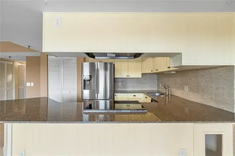 1750 Harbor Place S South Pasadena FL 33707