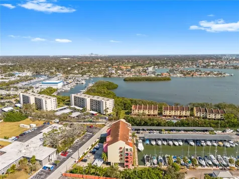 1750 Harbor Place S South Pasadena FL 33707