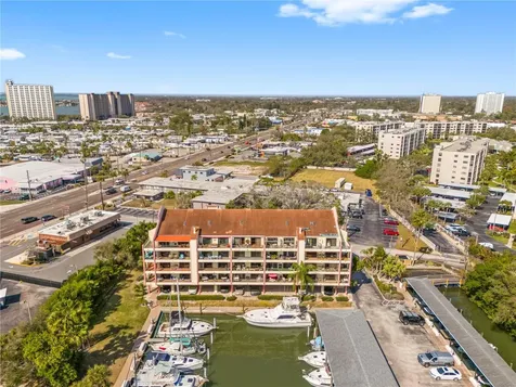 1750 Harbor Place S South Pasadena FL 33707