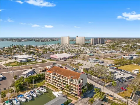1750 Harbor Place S South Pasadena FL 33707