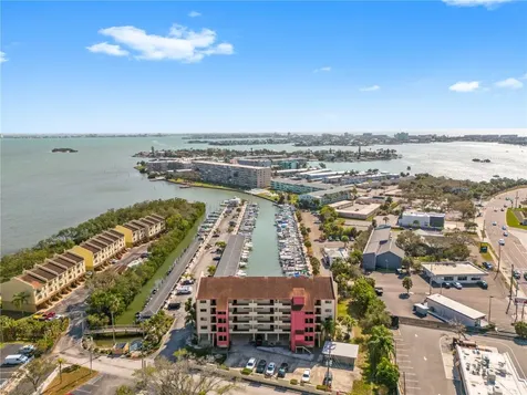 1750 Harbor Place S South Pasadena FL 33707