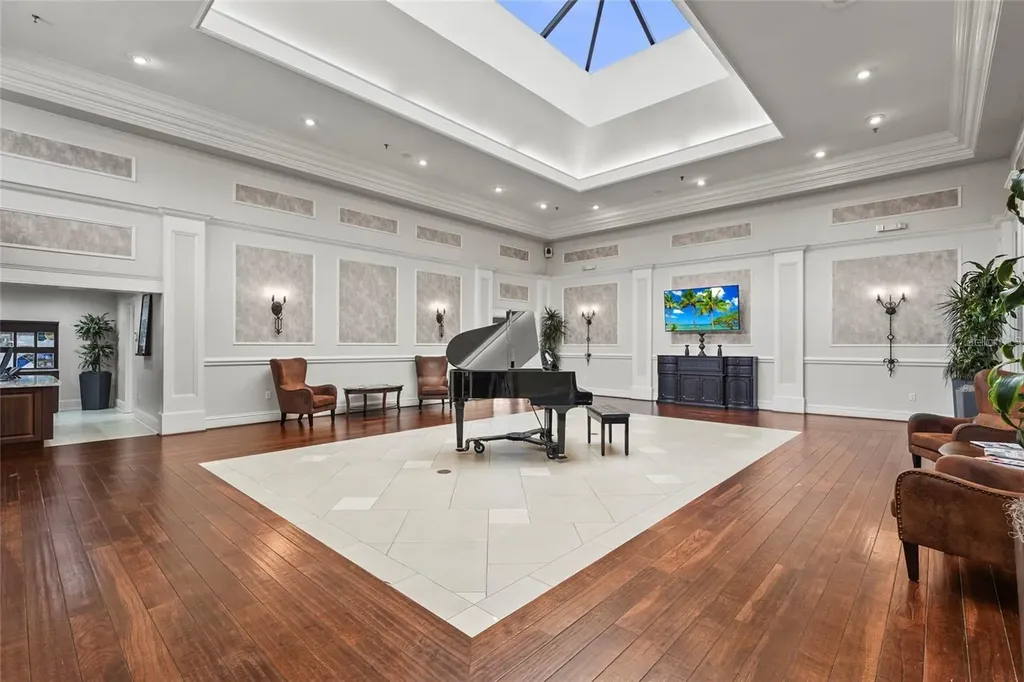 5612 Palm Aire Drive Sarasota FL 34243