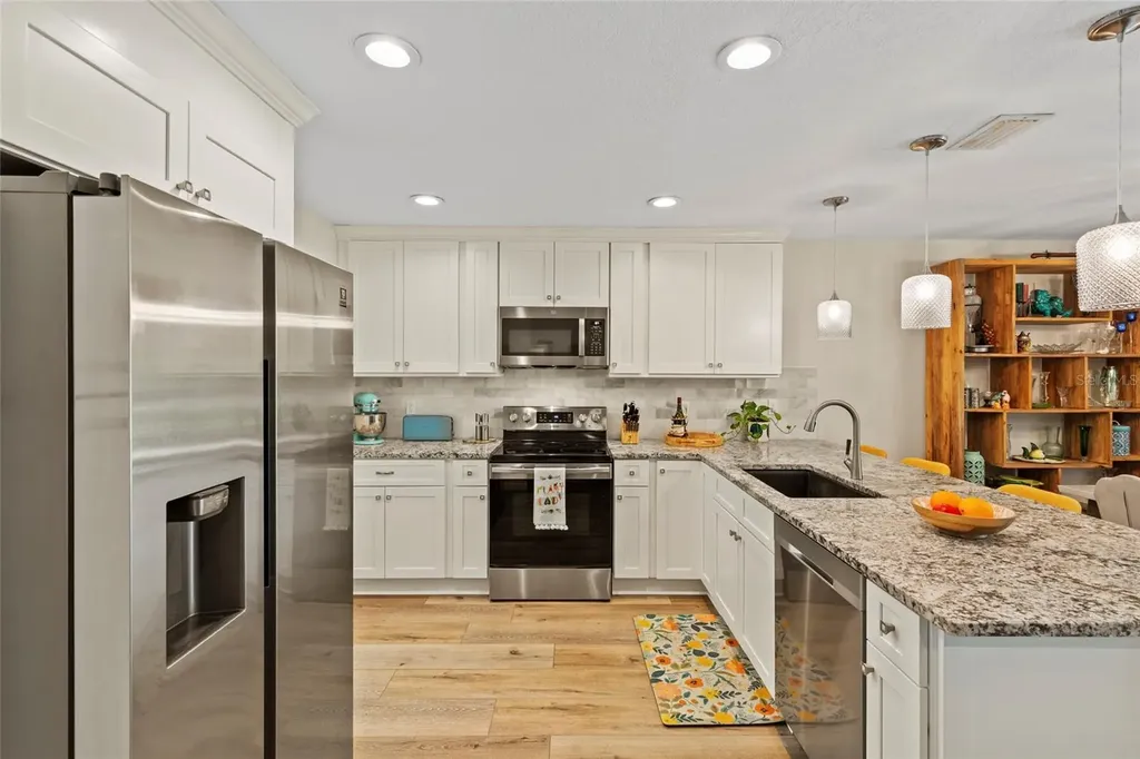 5612 Palm Aire Drive Sarasota FL 34243