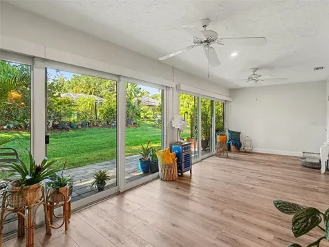 5612 Palm Aire Drive Sarasota FL 34243