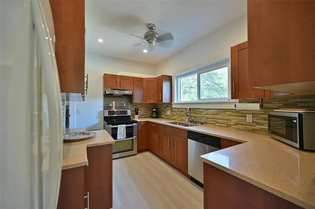 2408 Hillview Street Sarasota FL 34239