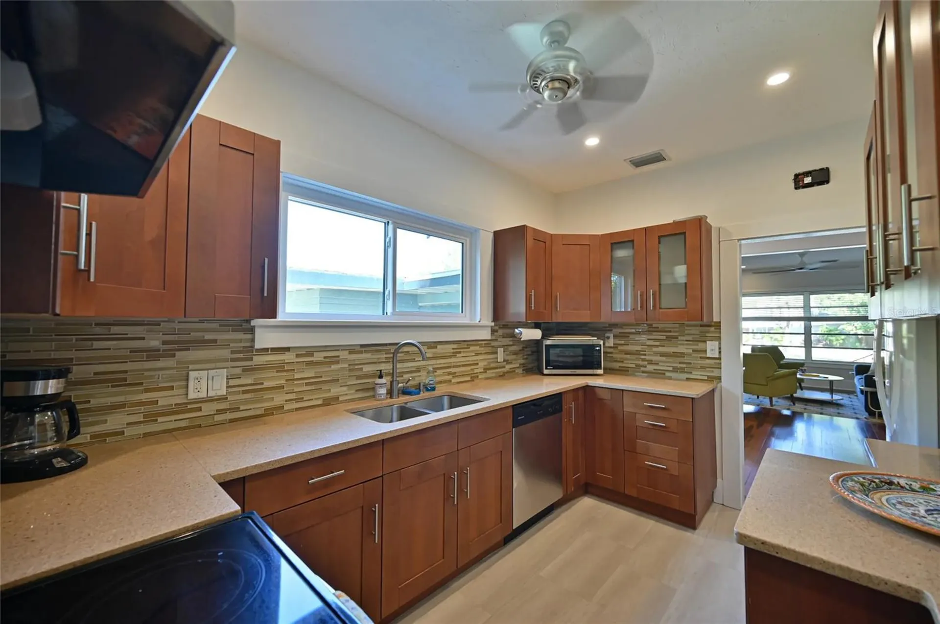 2408 Hillview Street Sarasota FL 34239