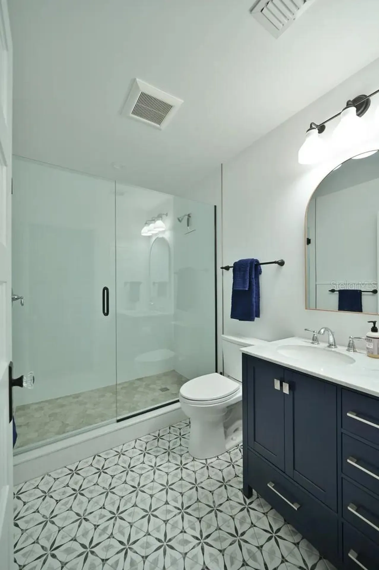 2408 Hillview Street Sarasota FL 34239