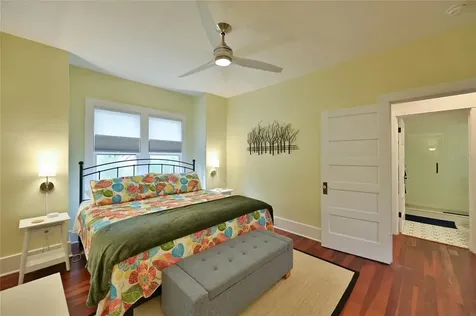2408 Hillview Street Sarasota FL 34239