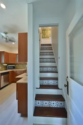 2408 Hillview Street Sarasota FL 34239