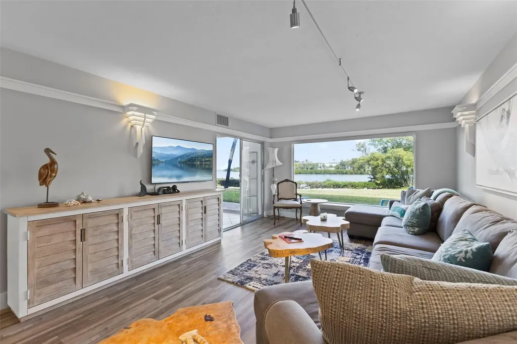 3330 Gulf Of Mexico Drive Longboat Key FL 34228