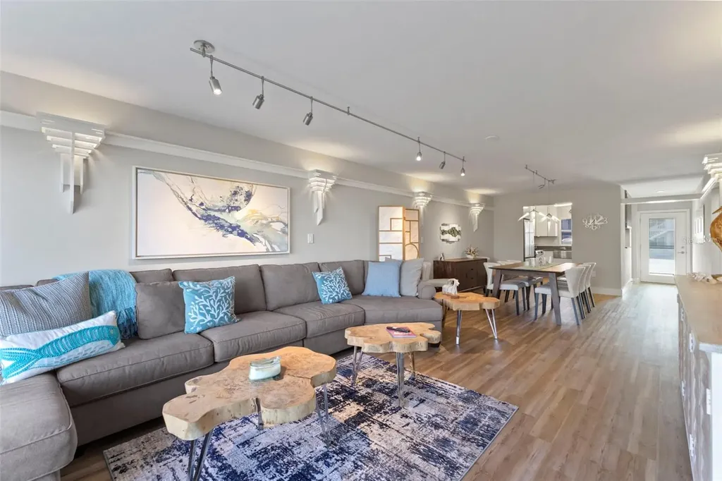3330 Gulf Of Mexico Drive Longboat Key FL 34228