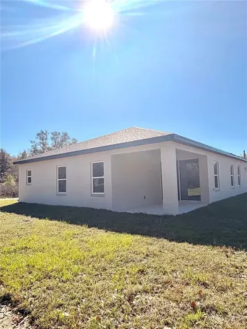 132 W Prairie Street Center Hill FL 33514