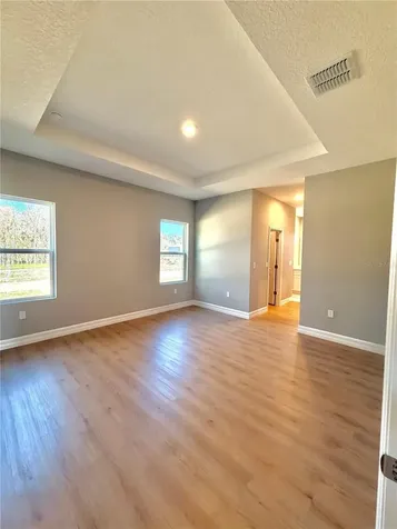 132 W Prairie Street Center Hill FL 33514