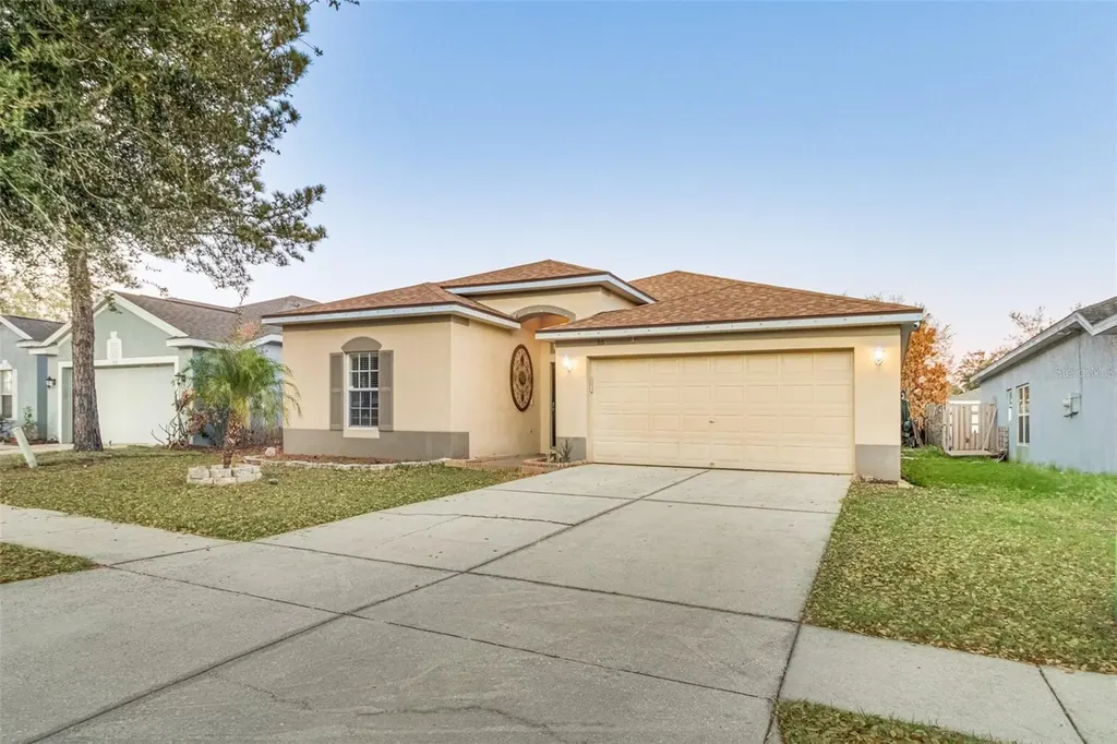 763 Star Pointe Drive Seffner FL 33584