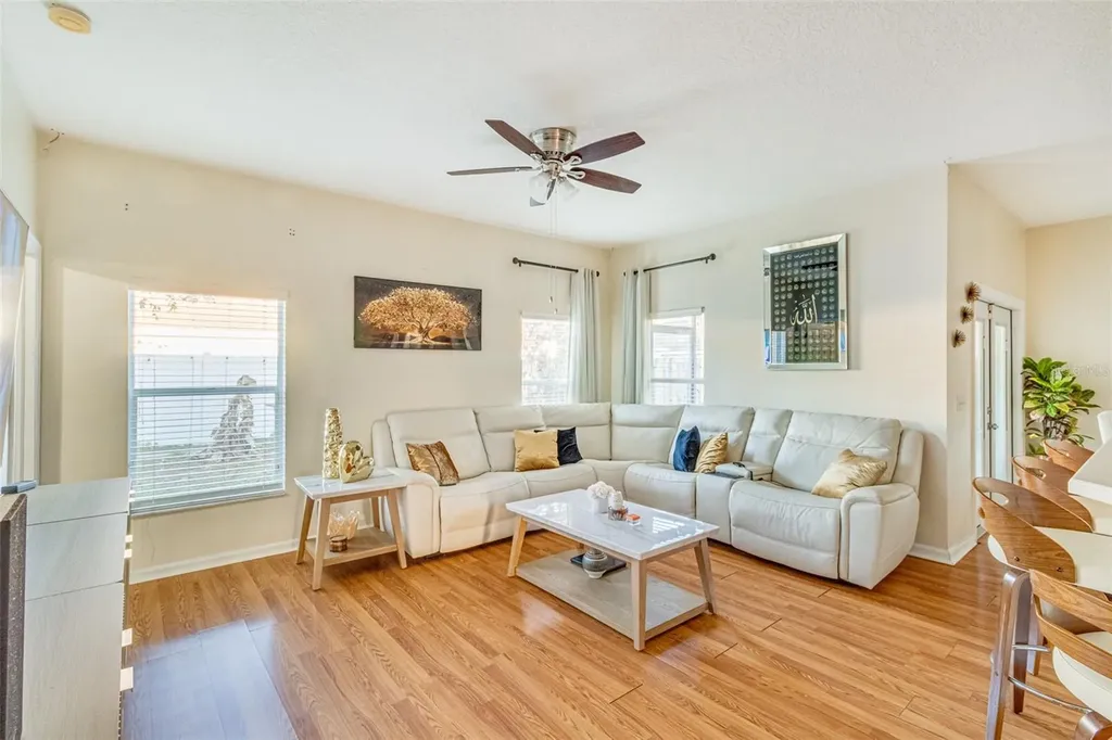 763 Star Pointe Drive Seffner FL 33584
