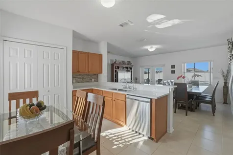 995 Cumberland Drive Kissimmee FL 34759