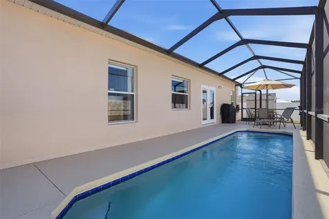 995 Cumberland Drive Kissimmee FL 34759