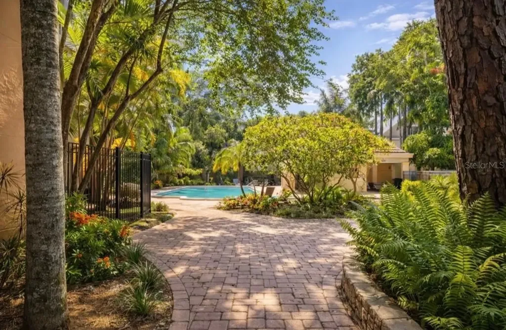 950 Broadway Dunedin FL 34698