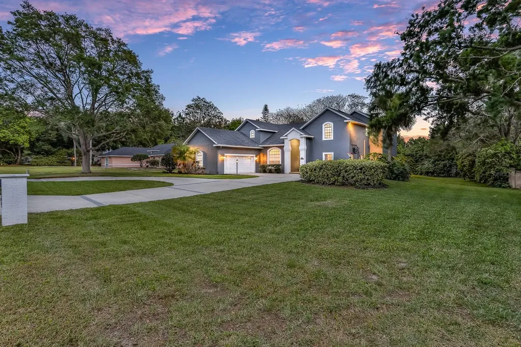 109 Van Fleet Court Auburndale FL 33823