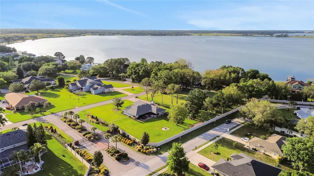 109 Van Fleet Court Auburndale FL 33823