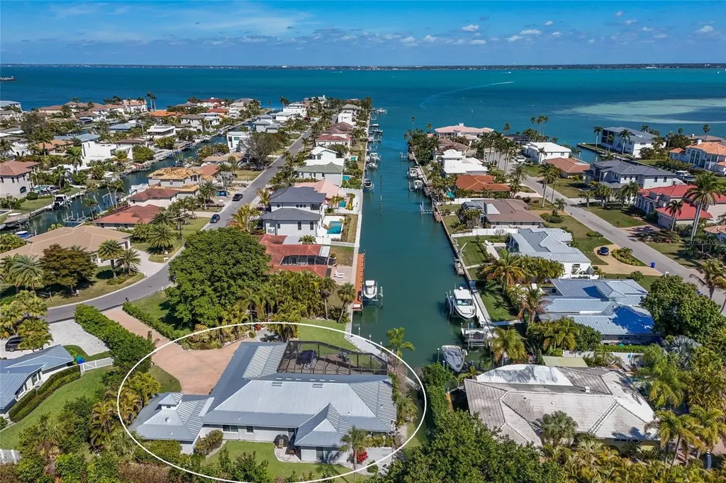 500 Halyard Lane Longboat Key FL 34228