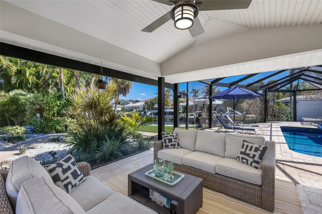 500 Halyard Lane Longboat Key FL 34228