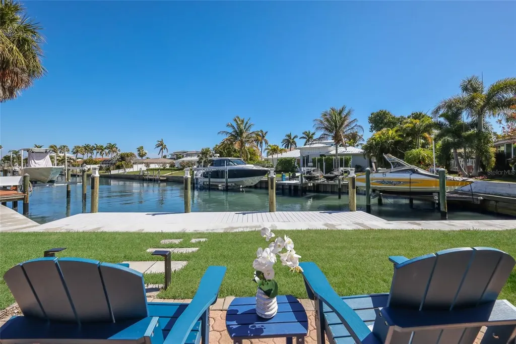 500 Halyard Lane Longboat Key FL 34228