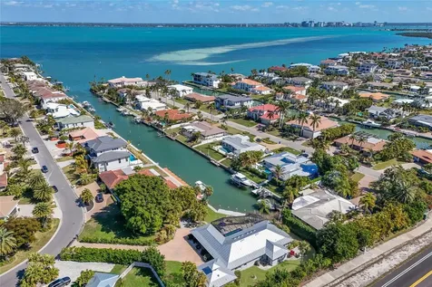 500 Halyard Lane Longboat Key FL 34228