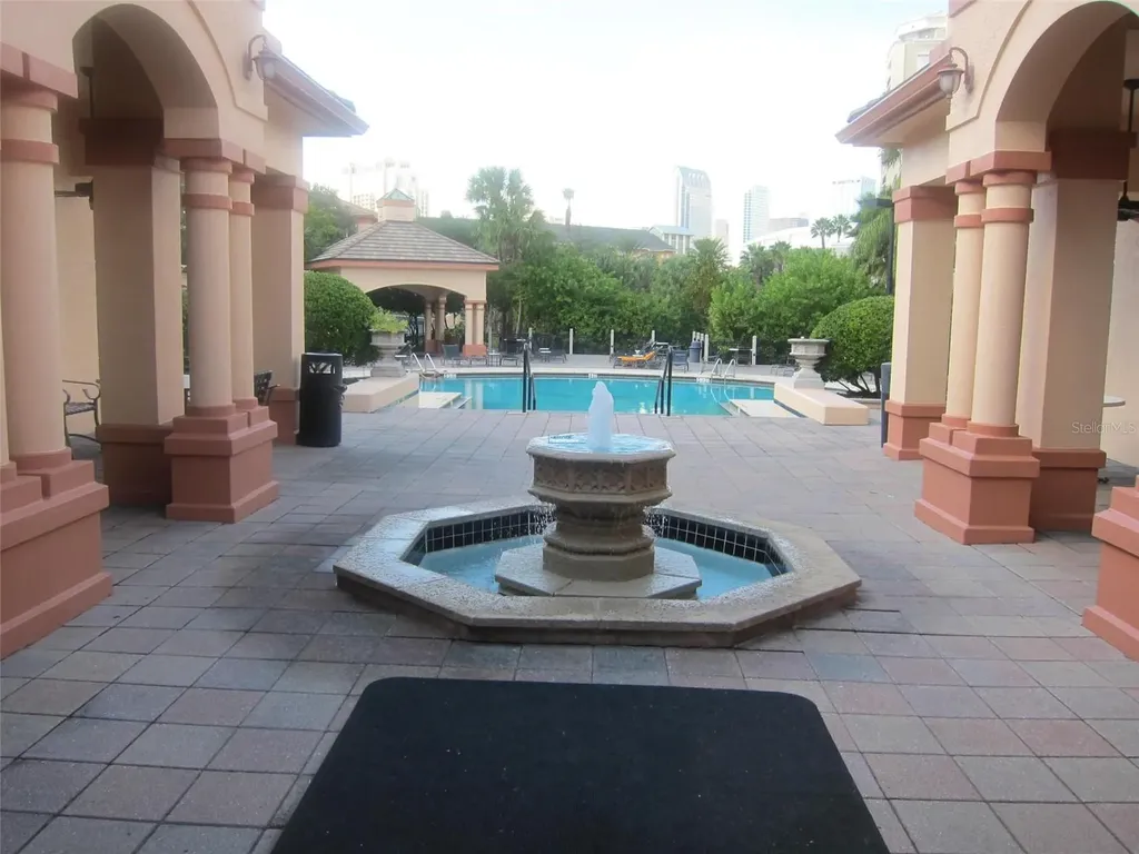 609 Island Place Way Tampa FL 33602