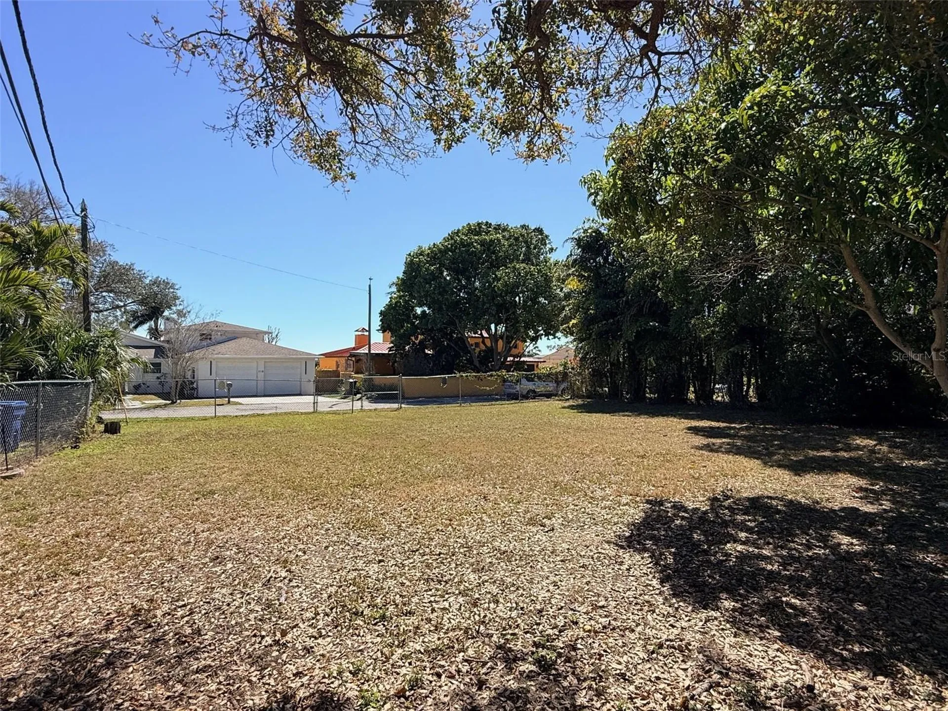 Ling-a-mor Terrace S St Petersburg FL 33705