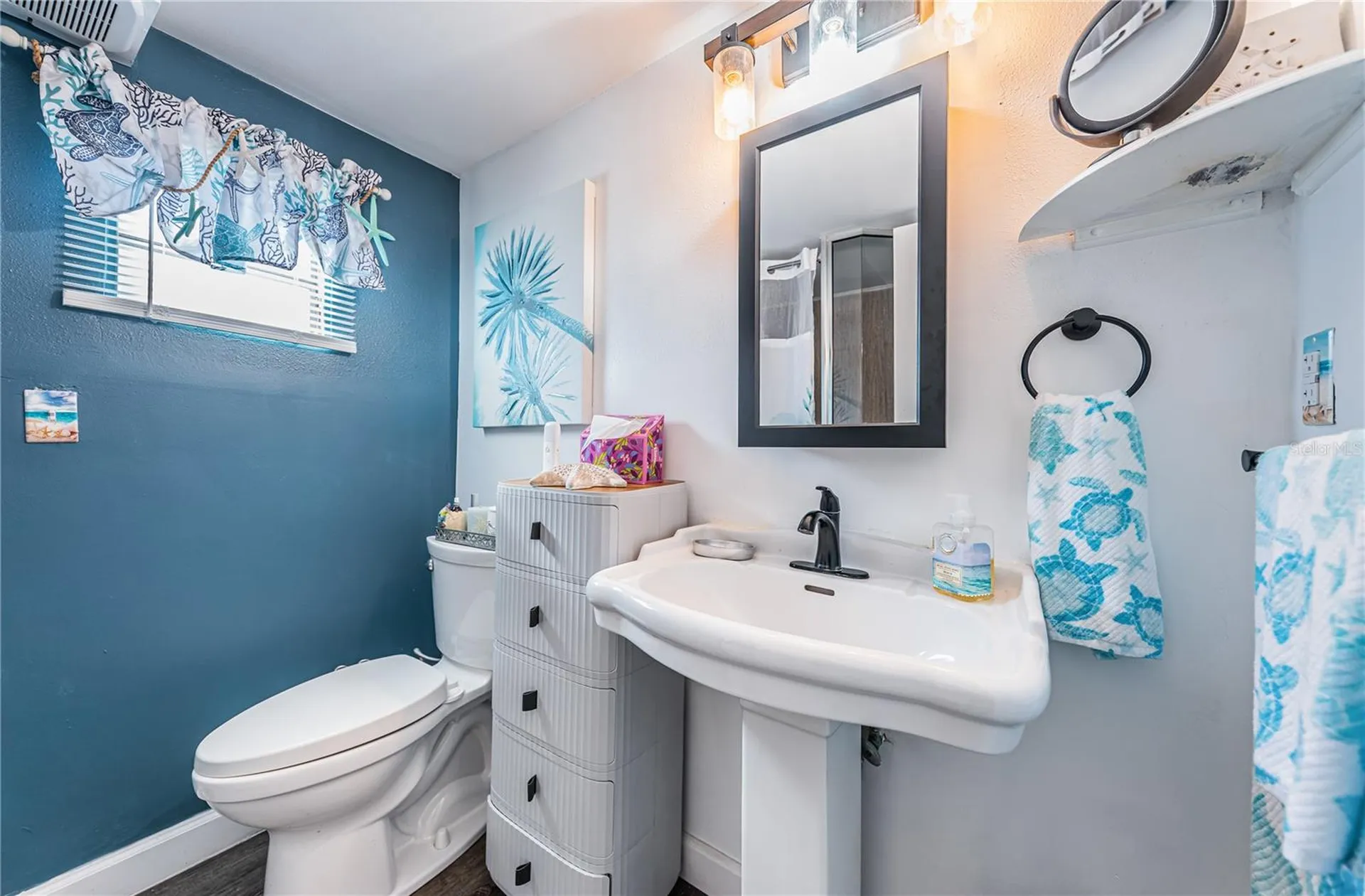 8678 44th Avenue N St Petersburg FL 33709