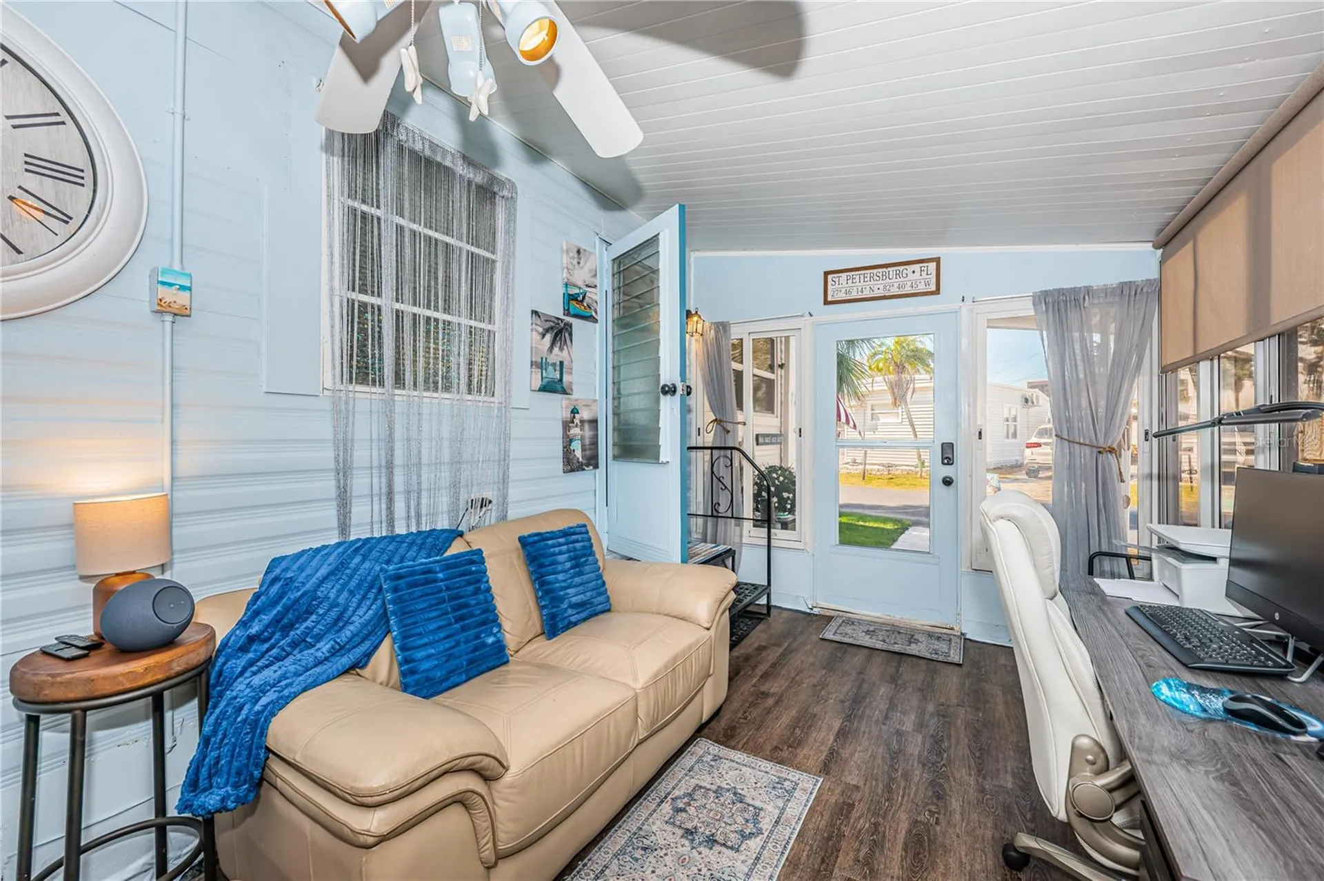 8678 44th Avenue N St Petersburg FL 33709