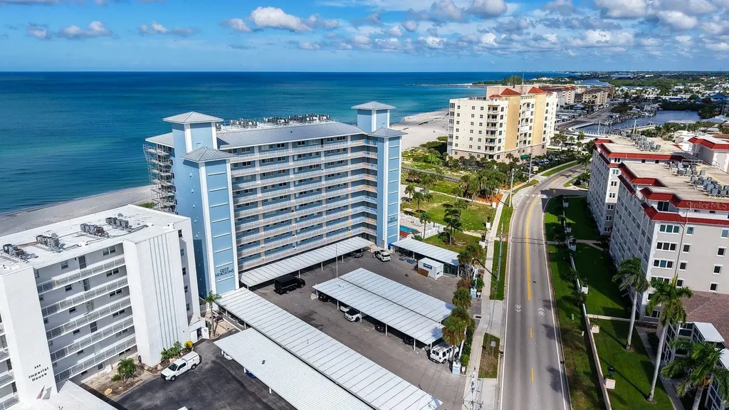 555 The Esplanade N Venice FL 34285