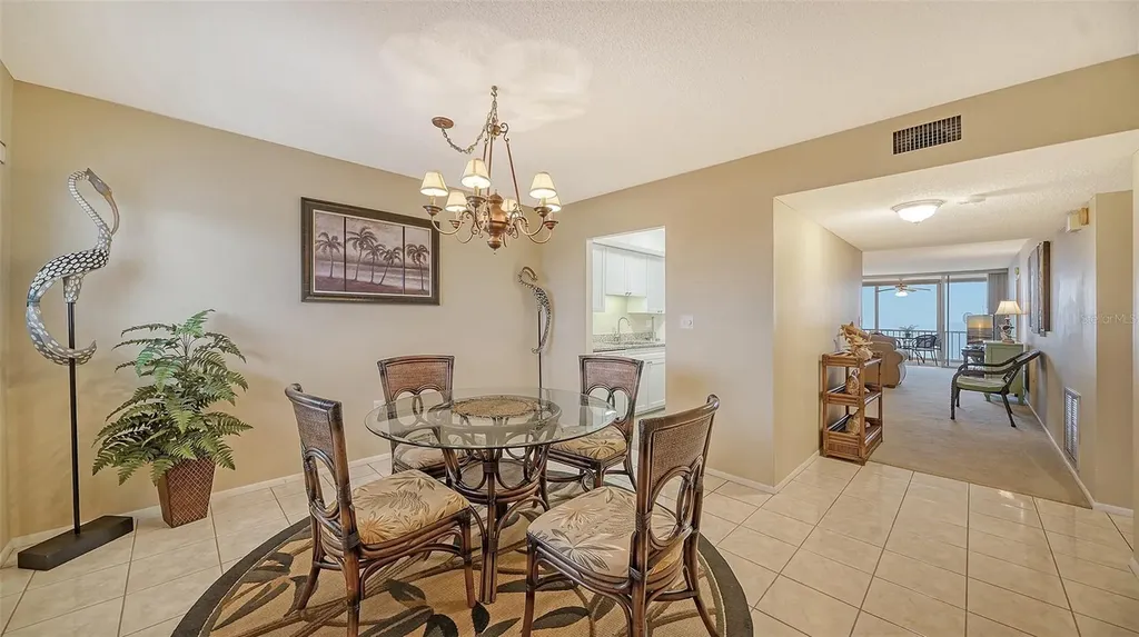 555 The Esplanade N Venice FL 34285