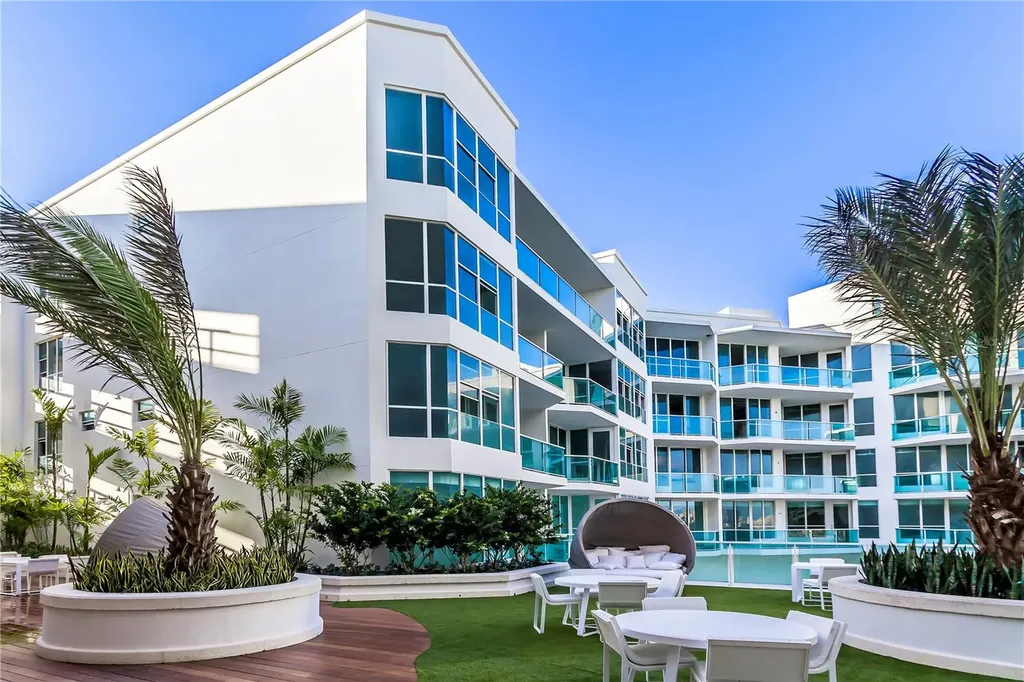25 Munoz Rivera San Juan PR 00901